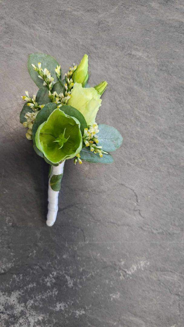 Une boutonnière de mariage Cognac